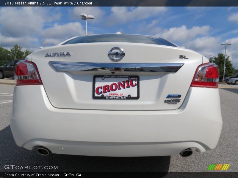Pearl White / Charcoal 2013 Nissan Altima 2.5 SL