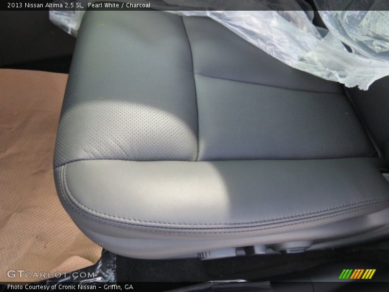 Pearl White / Charcoal 2013 Nissan Altima 2.5 SL