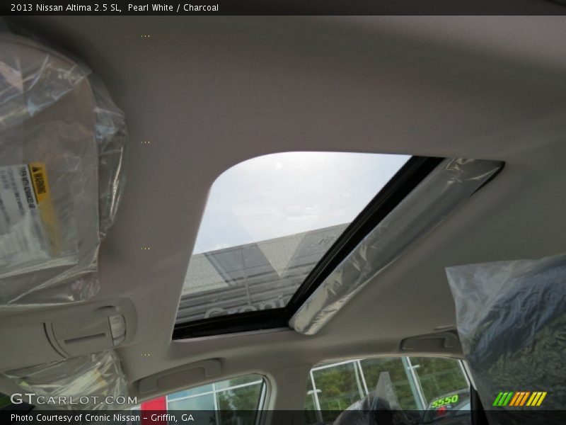 Pearl White / Charcoal 2013 Nissan Altima 2.5 SL