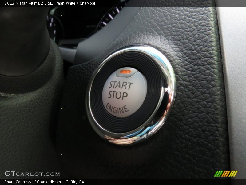 Pearl White / Charcoal 2013 Nissan Altima 2.5 SL