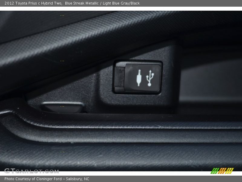 Blue Streak Metallic / Light Blue Gray/Black 2012 Toyota Prius c Hybrid Two