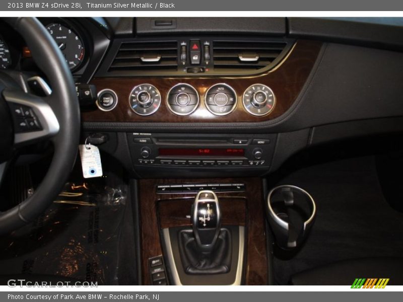 Titanium Silver Metallic / Black 2013 BMW Z4 sDrive 28i