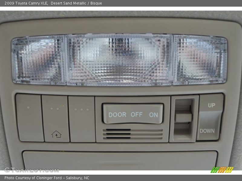 Desert Sand Metallic / Bisque 2009 Toyota Camry XLE