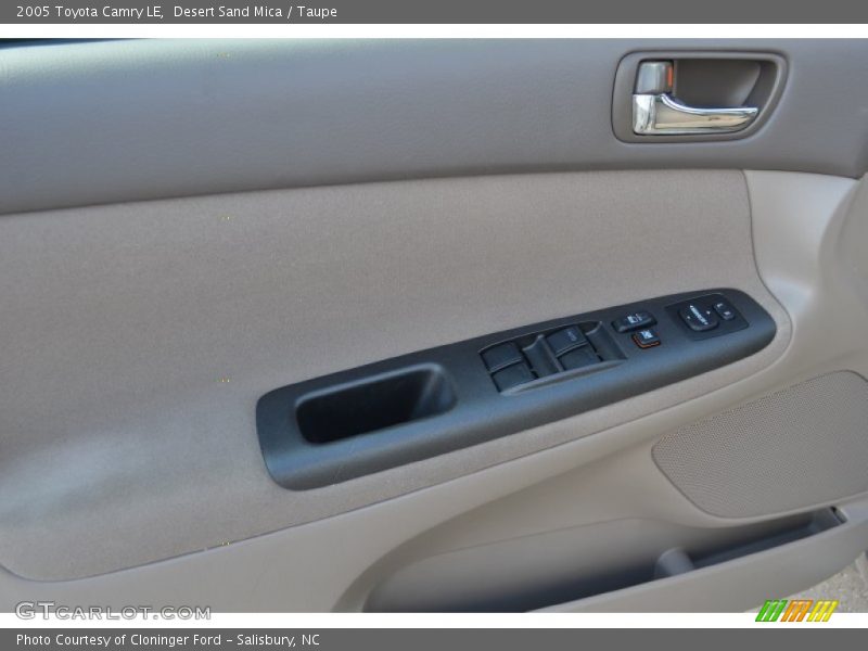 Desert Sand Mica / Taupe 2005 Toyota Camry LE