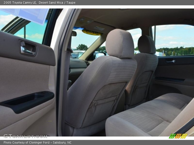 Desert Sand Mica / Taupe 2005 Toyota Camry LE