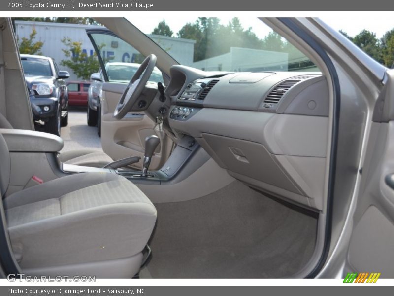 Desert Sand Mica / Taupe 2005 Toyota Camry LE