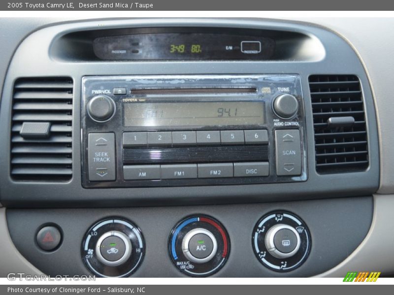 Desert Sand Mica / Taupe 2005 Toyota Camry LE