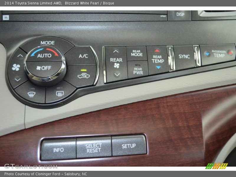 Controls of 2014 Sienna Limited AWD