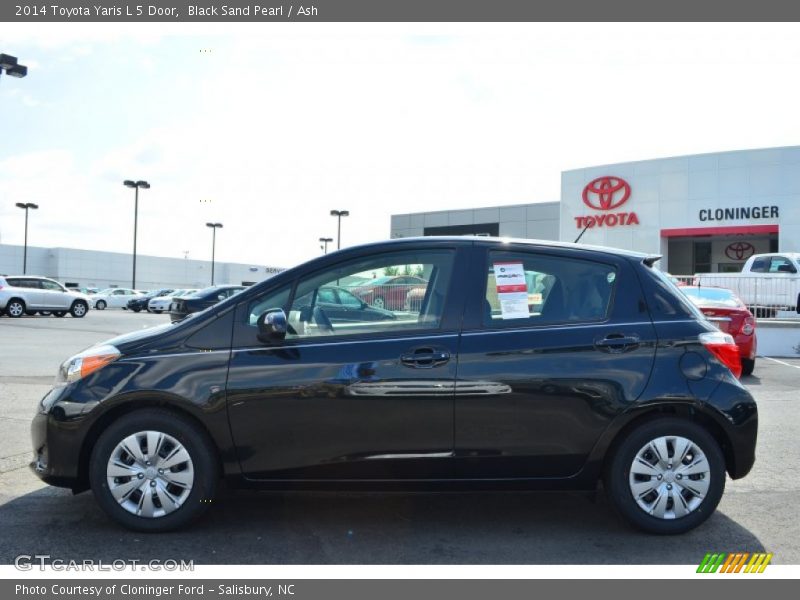 Black Sand Pearl / Ash 2014 Toyota Yaris L 5 Door