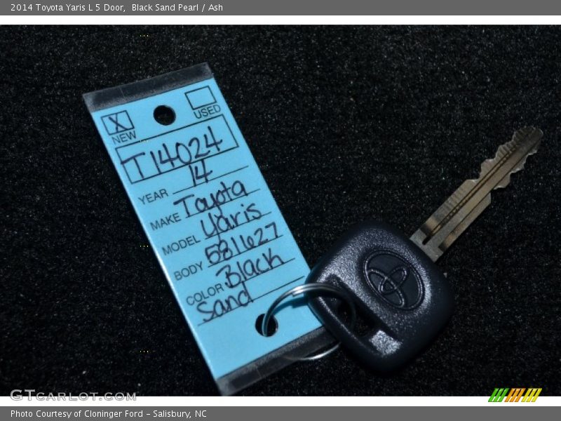 Black Sand Pearl / Ash 2014 Toyota Yaris L 5 Door