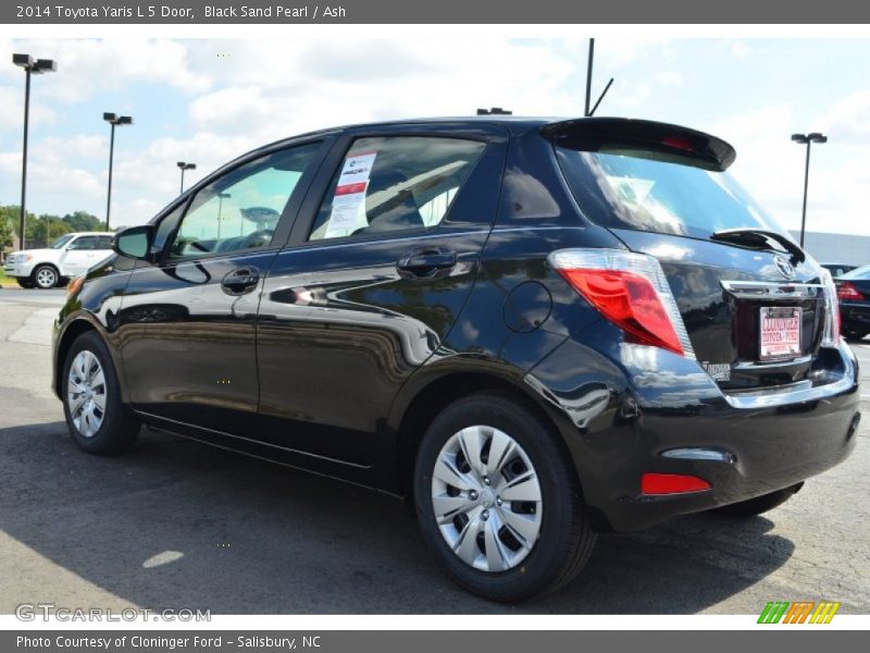 Black Sand Pearl / Ash 2014 Toyota Yaris L 5 Door