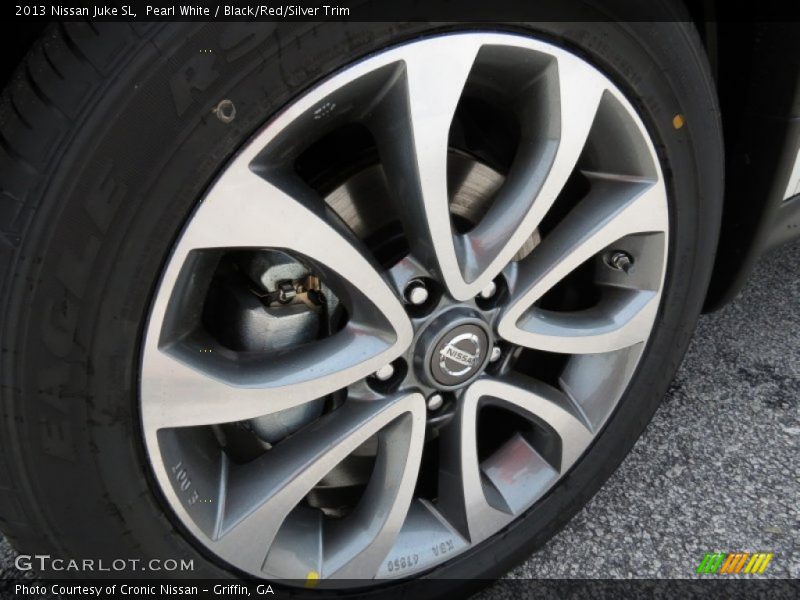 Pearl White / Black/Red/Silver Trim 2013 Nissan Juke SL