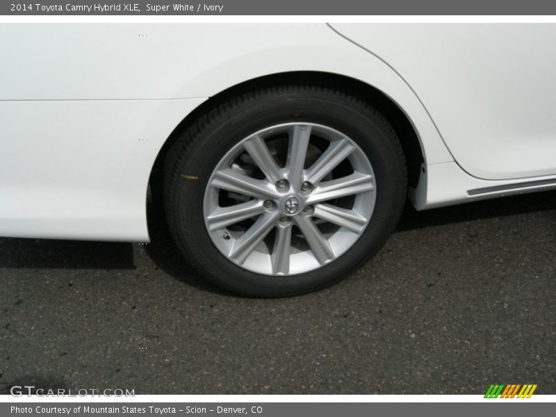 2014 Camry Hybrid XLE Wheel