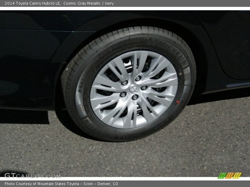 Cosmic Gray Metallic / Ivory 2014 Toyota Camry Hybrid LE