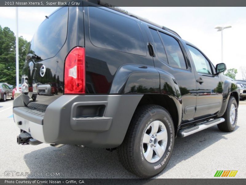 Super Black / Gray 2013 Nissan Xterra S