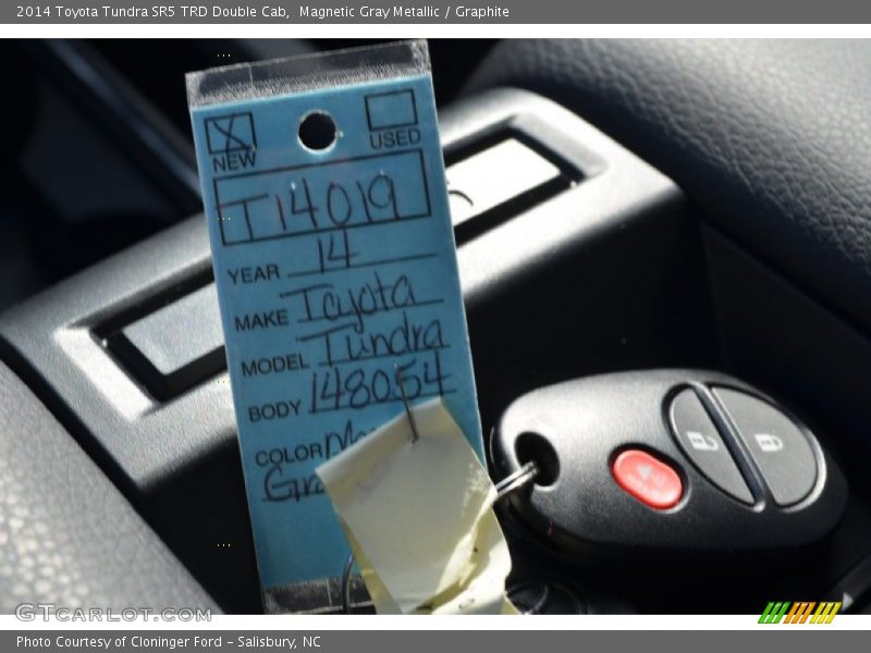 Magnetic Gray Metallic / Graphite 2014 Toyota Tundra SR5 TRD Double Cab