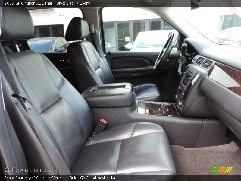 Onyx Black / Ebony 2009 GMC Yukon XL Denali
