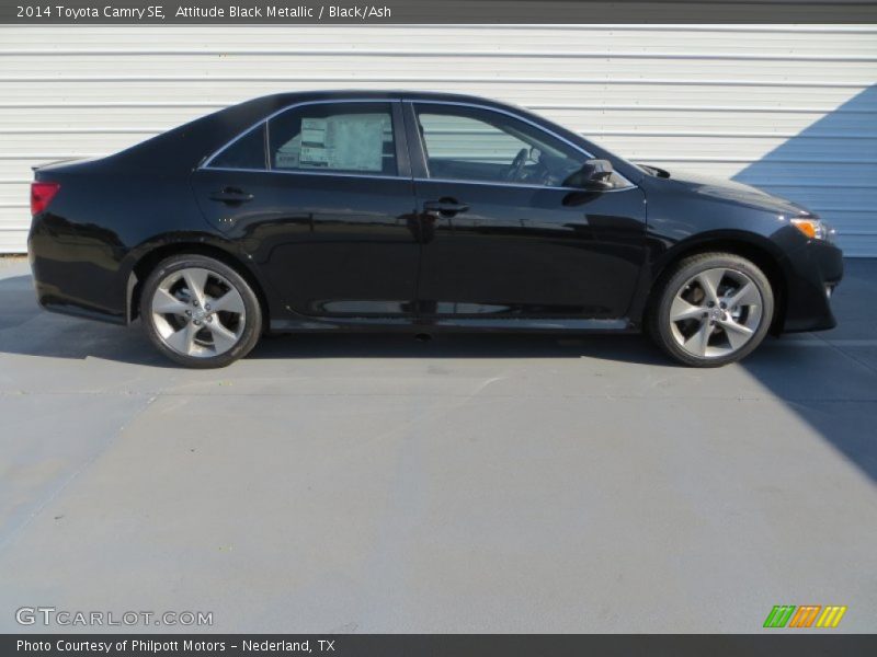 Attitude Black Metallic / Black/Ash 2014 Toyota Camry SE