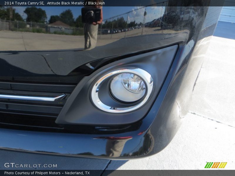 Attitude Black Metallic / Black/Ash 2014 Toyota Camry SE