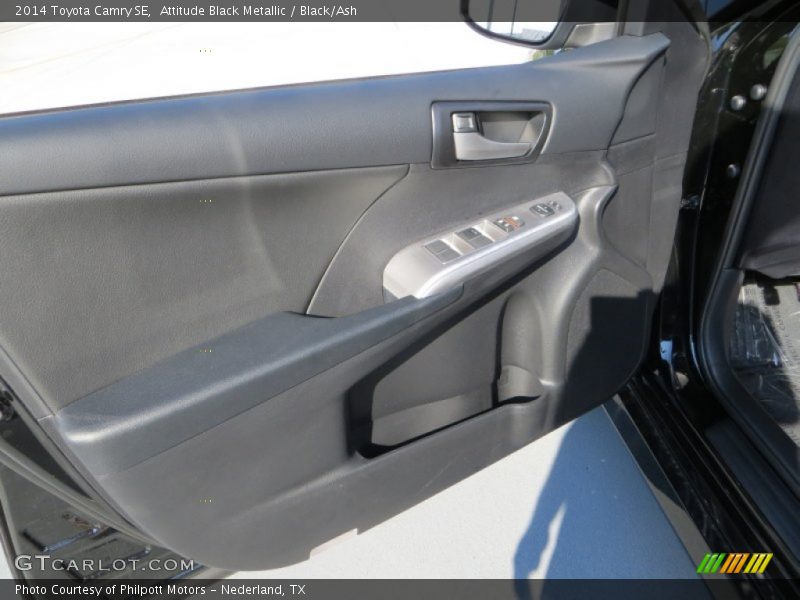 Attitude Black Metallic / Black/Ash 2014 Toyota Camry SE