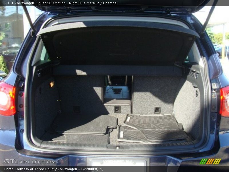 Night Blue Metallic / Charcoal 2011 Volkswagen Tiguan SE 4Motion