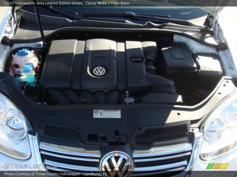 Candy White / Titan Black 2010 Volkswagen Jetta Limited Edition Sedan