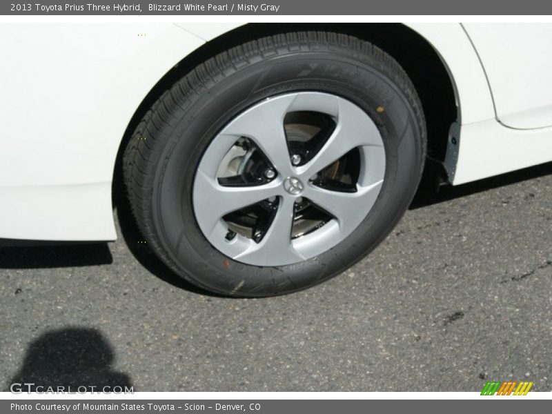 Blizzard White Pearl / Misty Gray 2013 Toyota Prius Three Hybrid