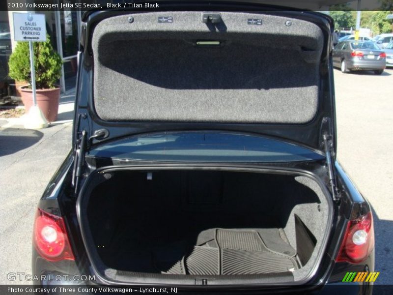 Black / Titan Black 2010 Volkswagen Jetta SE Sedan
