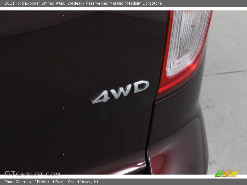 Bordeaux Reserve Red Metallic / Medium Light Stone 2011 Ford Explorer Limited 4WD