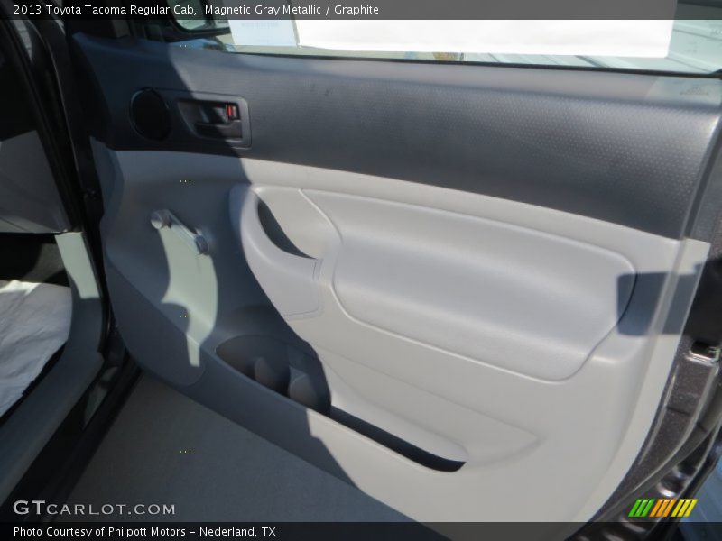 Magnetic Gray Metallic / Graphite 2013 Toyota Tacoma Regular Cab
