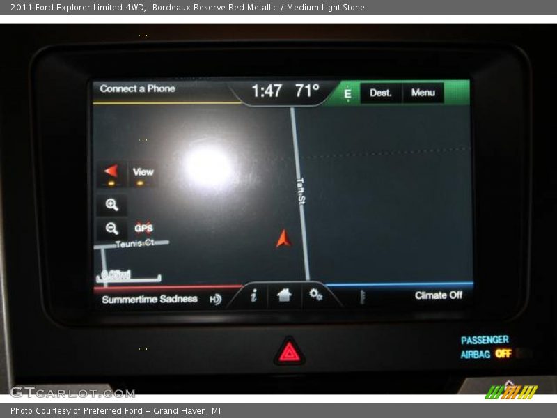 Bordeaux Reserve Red Metallic / Medium Light Stone 2011 Ford Explorer Limited 4WD