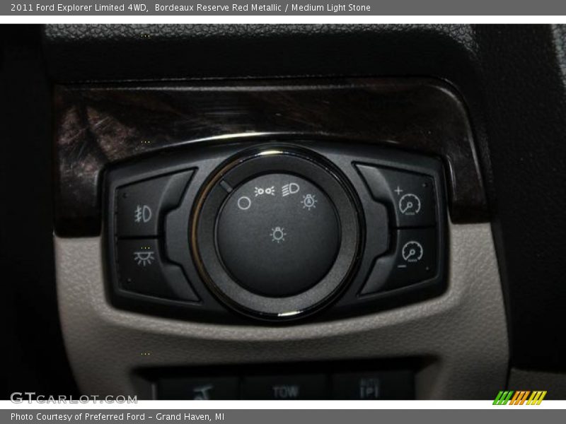 Bordeaux Reserve Red Metallic / Medium Light Stone 2011 Ford Explorer Limited 4WD