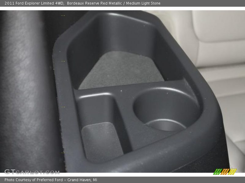 Bordeaux Reserve Red Metallic / Medium Light Stone 2011 Ford Explorer Limited 4WD