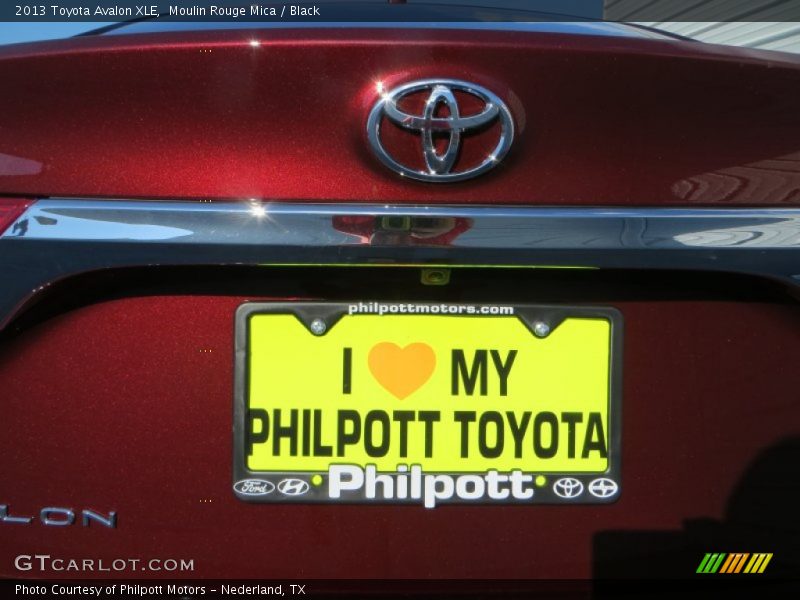 Moulin Rouge Mica / Black 2013 Toyota Avalon XLE