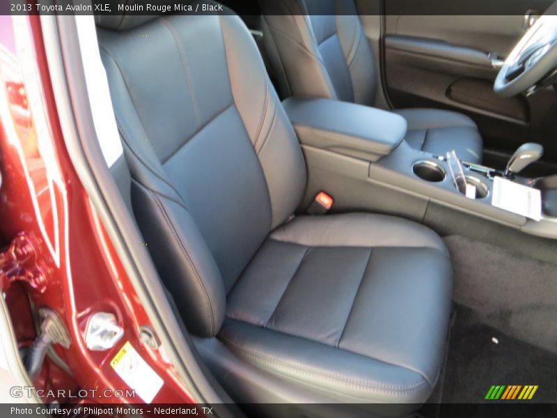 Moulin Rouge Mica / Black 2013 Toyota Avalon XLE