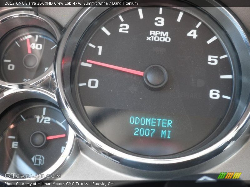 Summit White / Dark Titanium 2013 GMC Sierra 2500HD Crew Cab 4x4