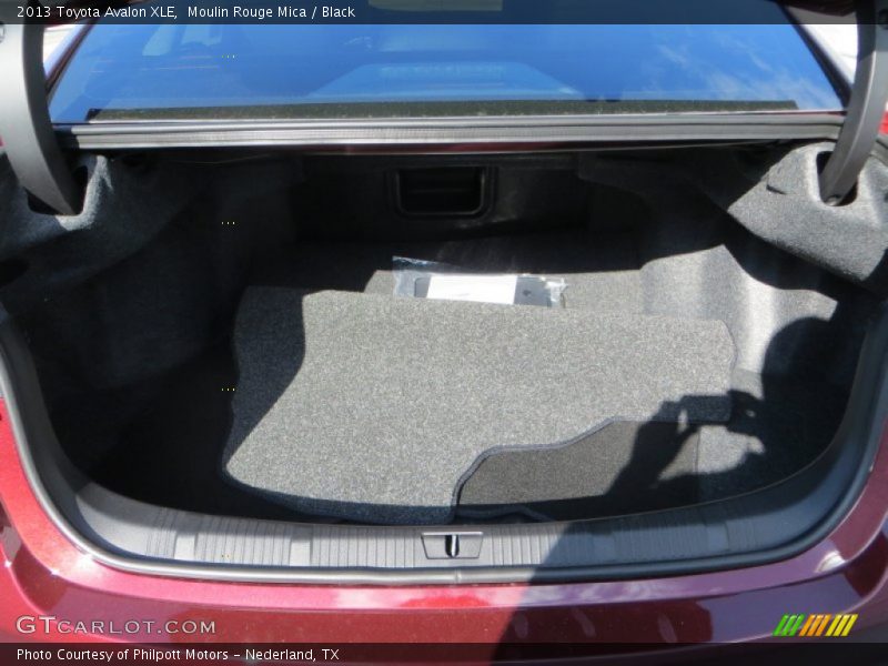 Moulin Rouge Mica / Black 2013 Toyota Avalon XLE