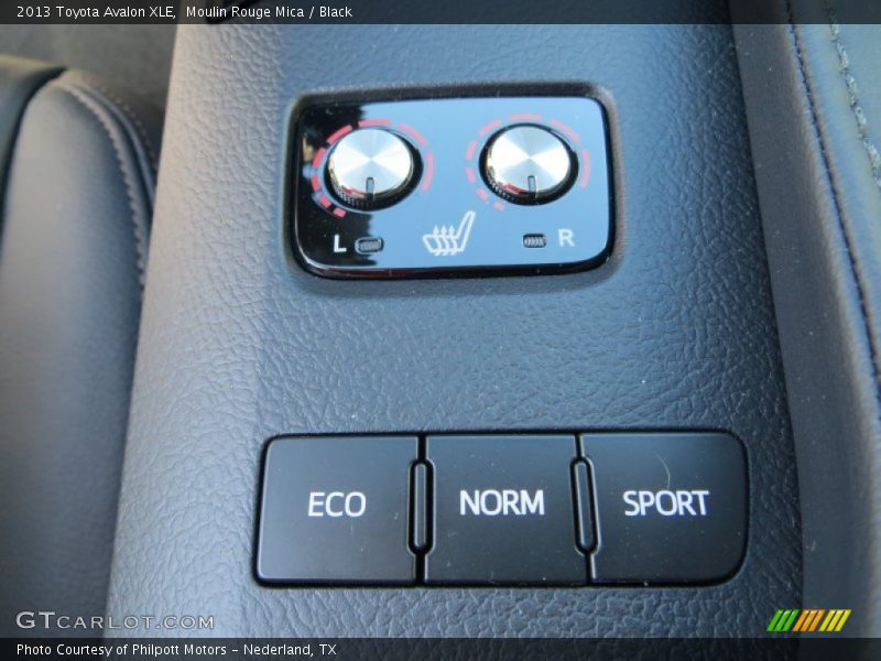 Moulin Rouge Mica / Black 2013 Toyota Avalon XLE