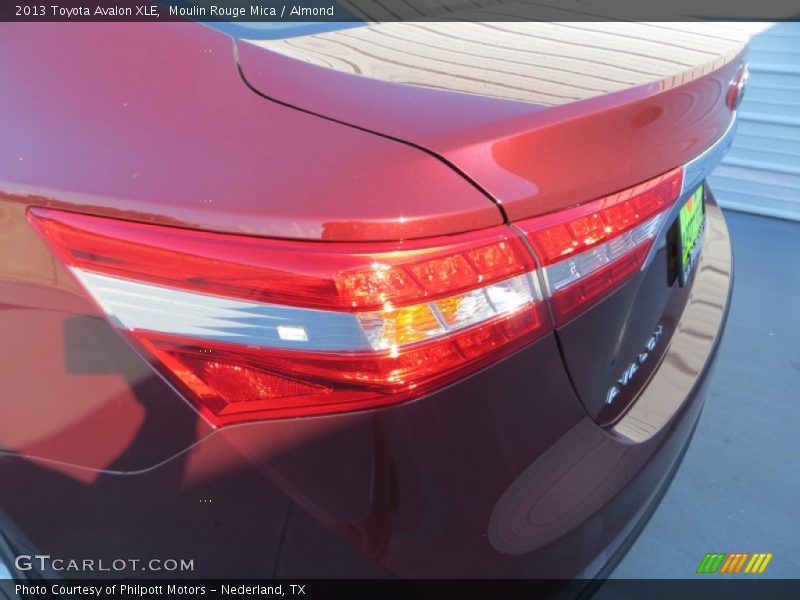 Moulin Rouge Mica / Almond 2013 Toyota Avalon XLE