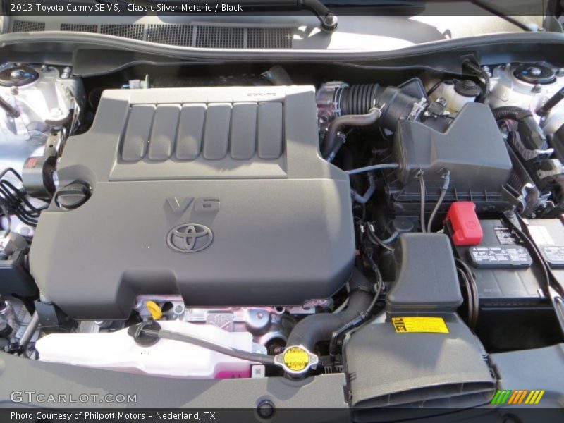 Classic Silver Metallic / Black 2013 Toyota Camry SE V6