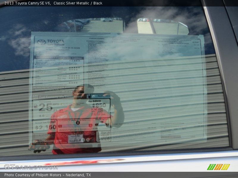 Classic Silver Metallic / Black 2013 Toyota Camry SE V6