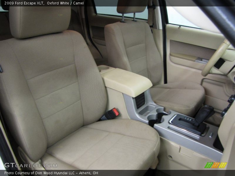 Oxford White / Camel 2009 Ford Escape XLT