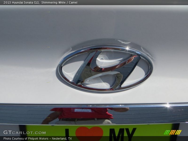 Shimmering White / Camel 2013 Hyundai Sonata GLS
