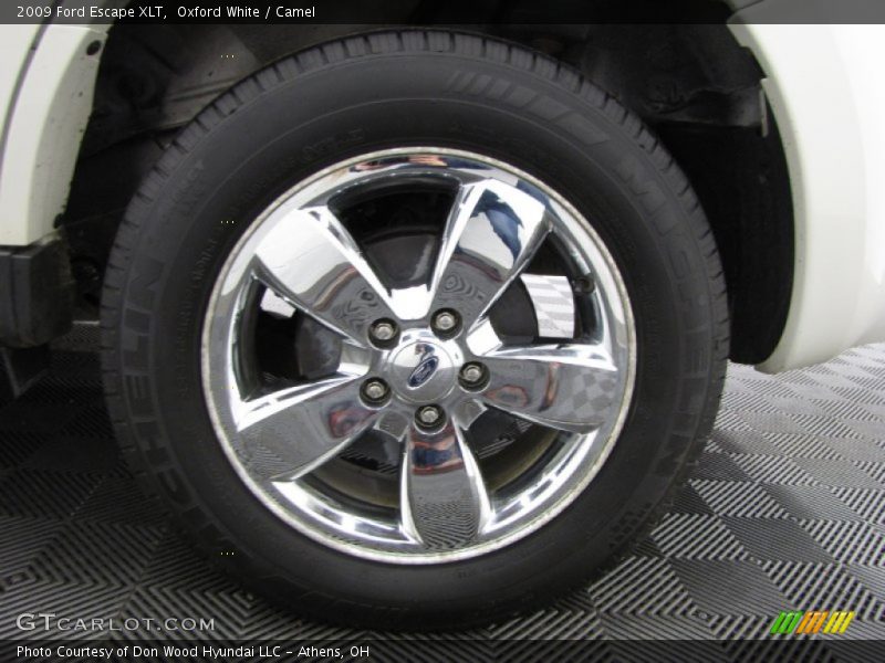 Oxford White / Camel 2009 Ford Escape XLT