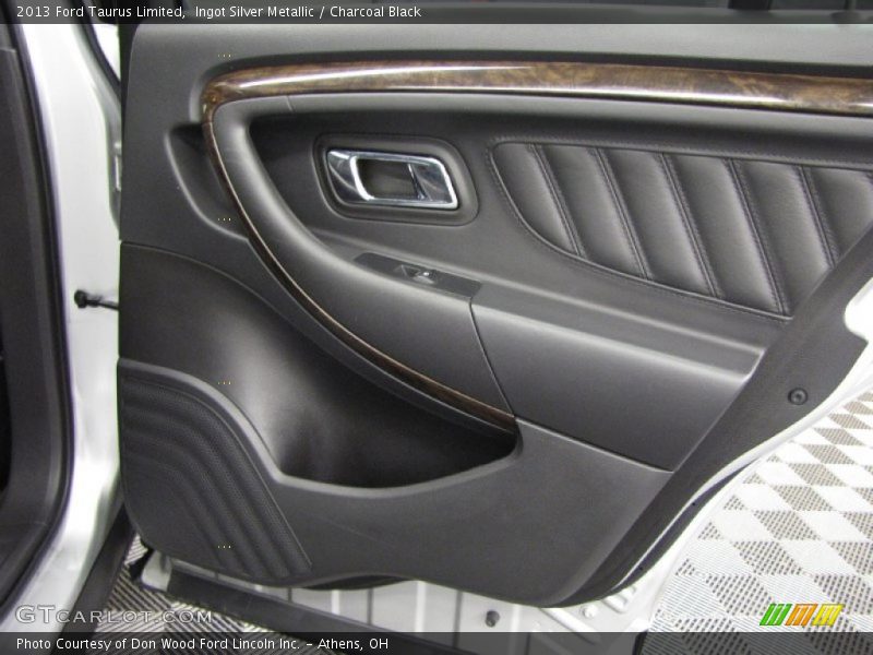 Ingot Silver Metallic / Charcoal Black 2013 Ford Taurus Limited