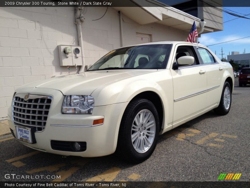 Stone White / Dark Slate Gray 2009 Chrysler 300 Touring