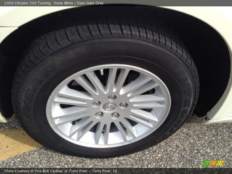 Stone White / Dark Slate Gray 2009 Chrysler 300 Touring