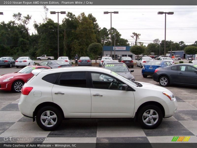 Phantom White / Gray 2010 Nissan Rogue AWD Krom Edition