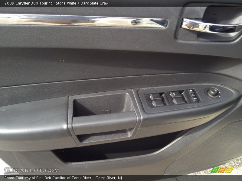 Stone White / Dark Slate Gray 2009 Chrysler 300 Touring