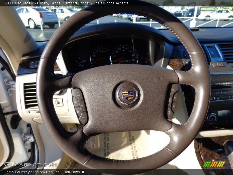 White Diamond Tricoat / Shale/Cocoa Accents 2011 Cadillac DTS Luxury